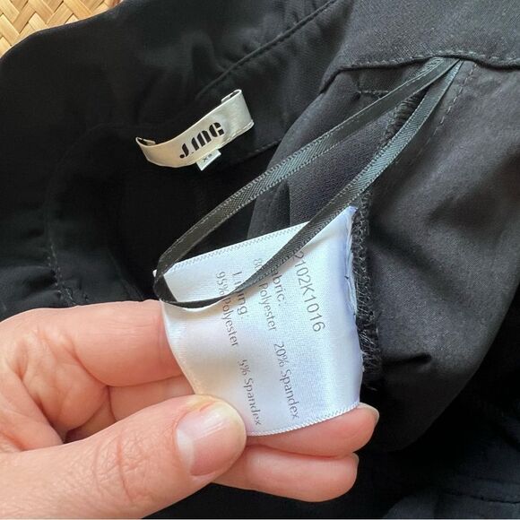 J.ing black high Rise paper bag waist shorts‎ - Picture 4 of 8